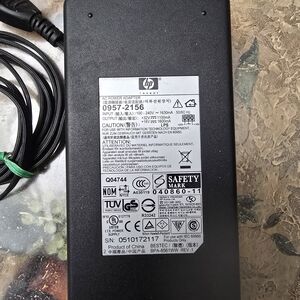 HP AC Power Adapter  0957-2156 100-240V Genuine HP Charger